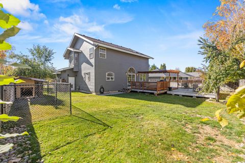 Tiny photo for 6409 Harlan Drive, Klamath Falls, OR 97603 (MLS # 220211088)