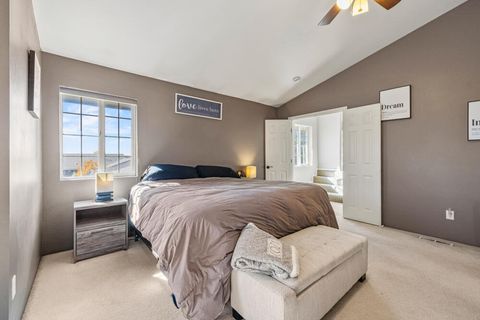 Tiny photo for 6409 Harlan Drive, Klamath Falls, OR 97603 (MLS # 220211088)