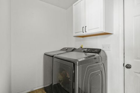 Tiny photo for 6409 Harlan Drive, Klamath Falls, OR 97603 (MLS # 220211088)