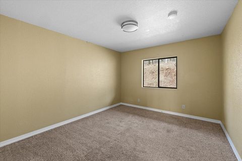 Tiny photo for 872 Scott Drive, Grants Pass, OR 97527 (MLS # 220217598)