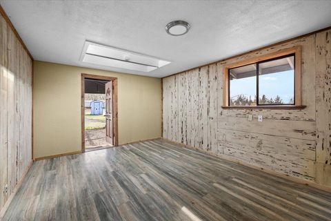 Tiny photo for 872 Scott Drive, Grants Pass, OR 97527 (MLS # 220217598)