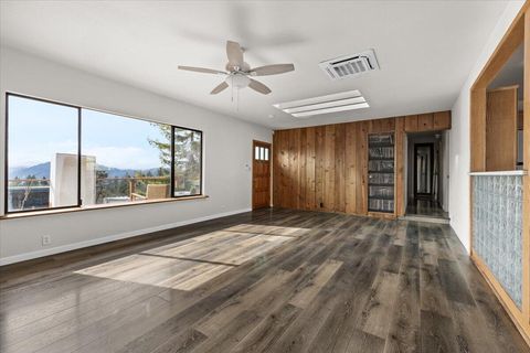 Tiny photo for 872 Scott Drive, Grants Pass, OR 97527 (MLS # 220217598)