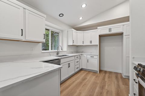 Tiny photo for 51992 Dorrance Meadow Road, La Pine, OR 97739 (MLS # 220218460)