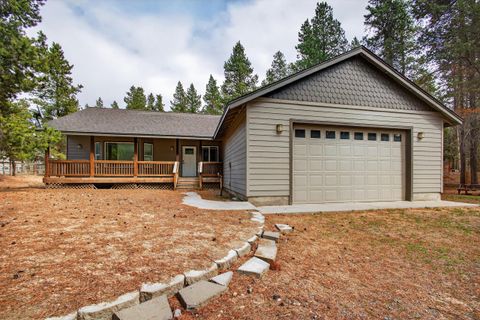 Photo of 51992 Dorrance Meadow Road, La Pine, OR 97739 (MLS # 220218460)
