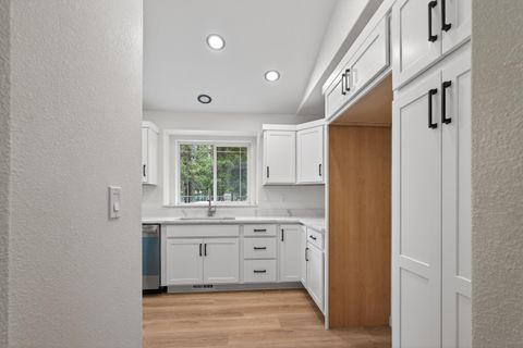 Tiny photo for 51992 Dorrance Meadow Road, La Pine, OR 97739 (MLS # 220218460)