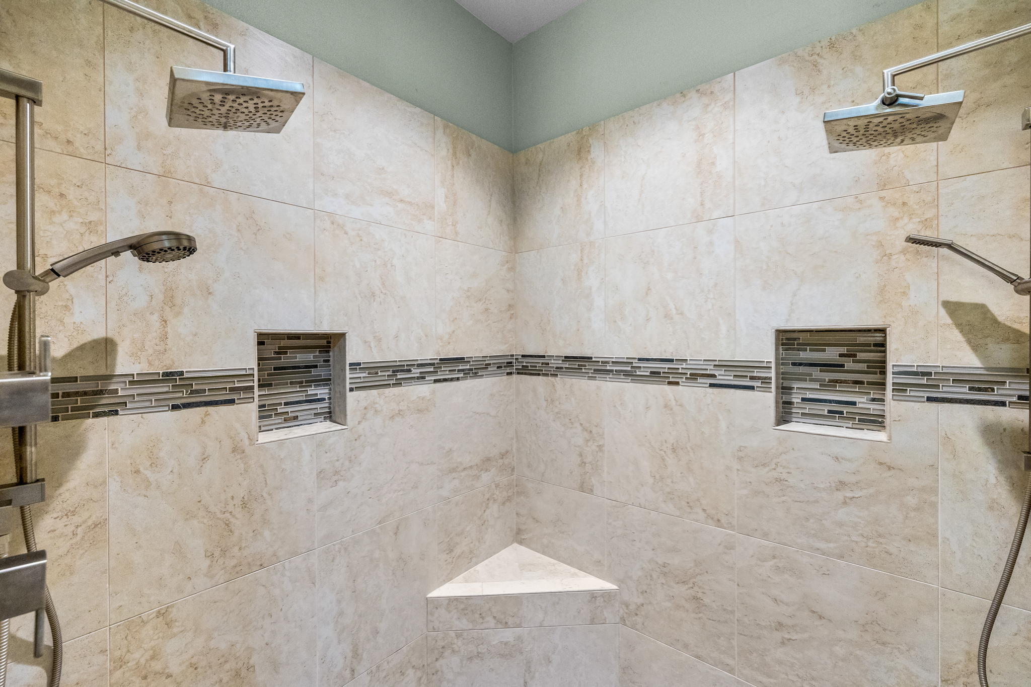 Broken Top - Residential