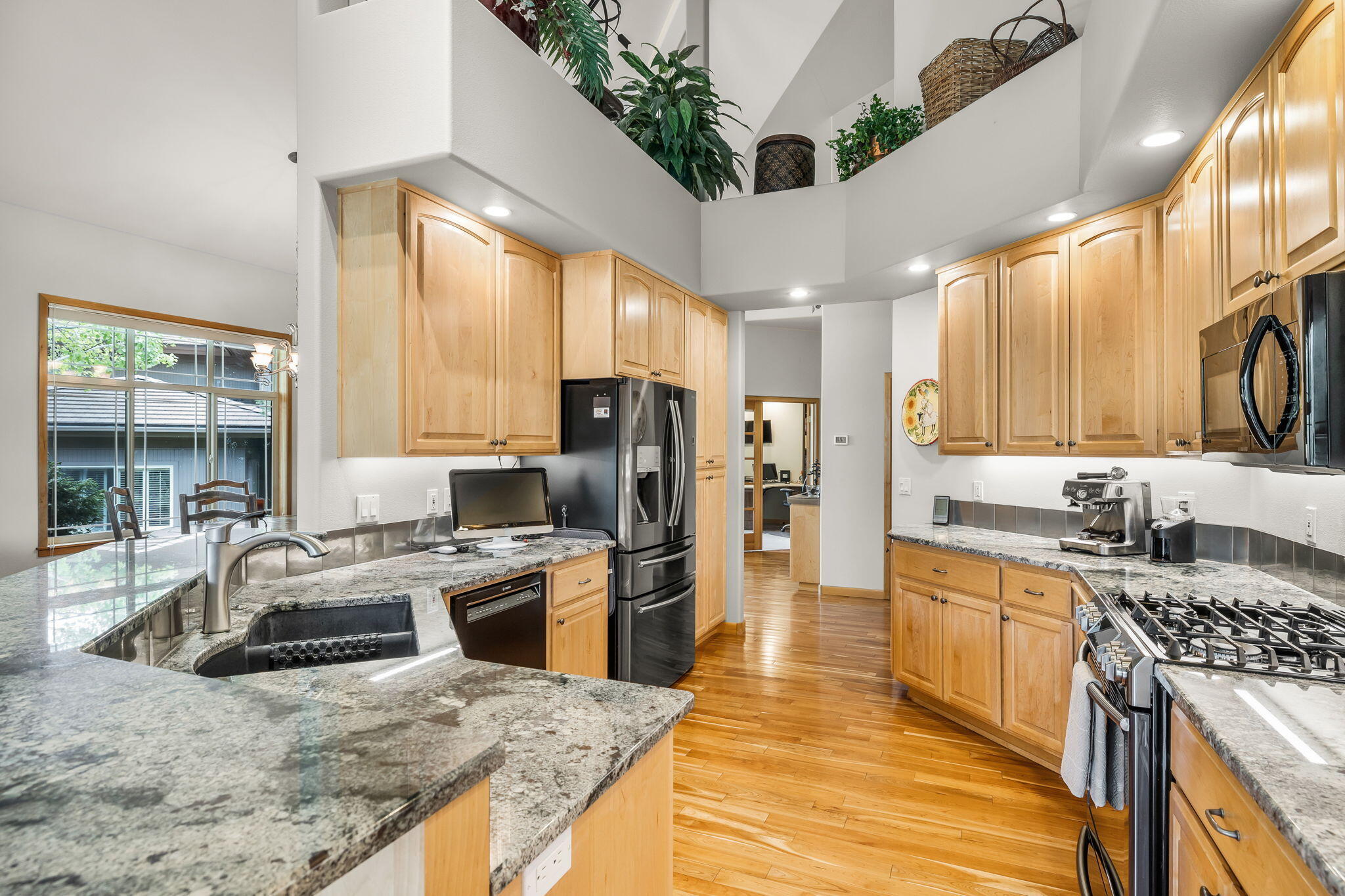 Broken Top - Residential