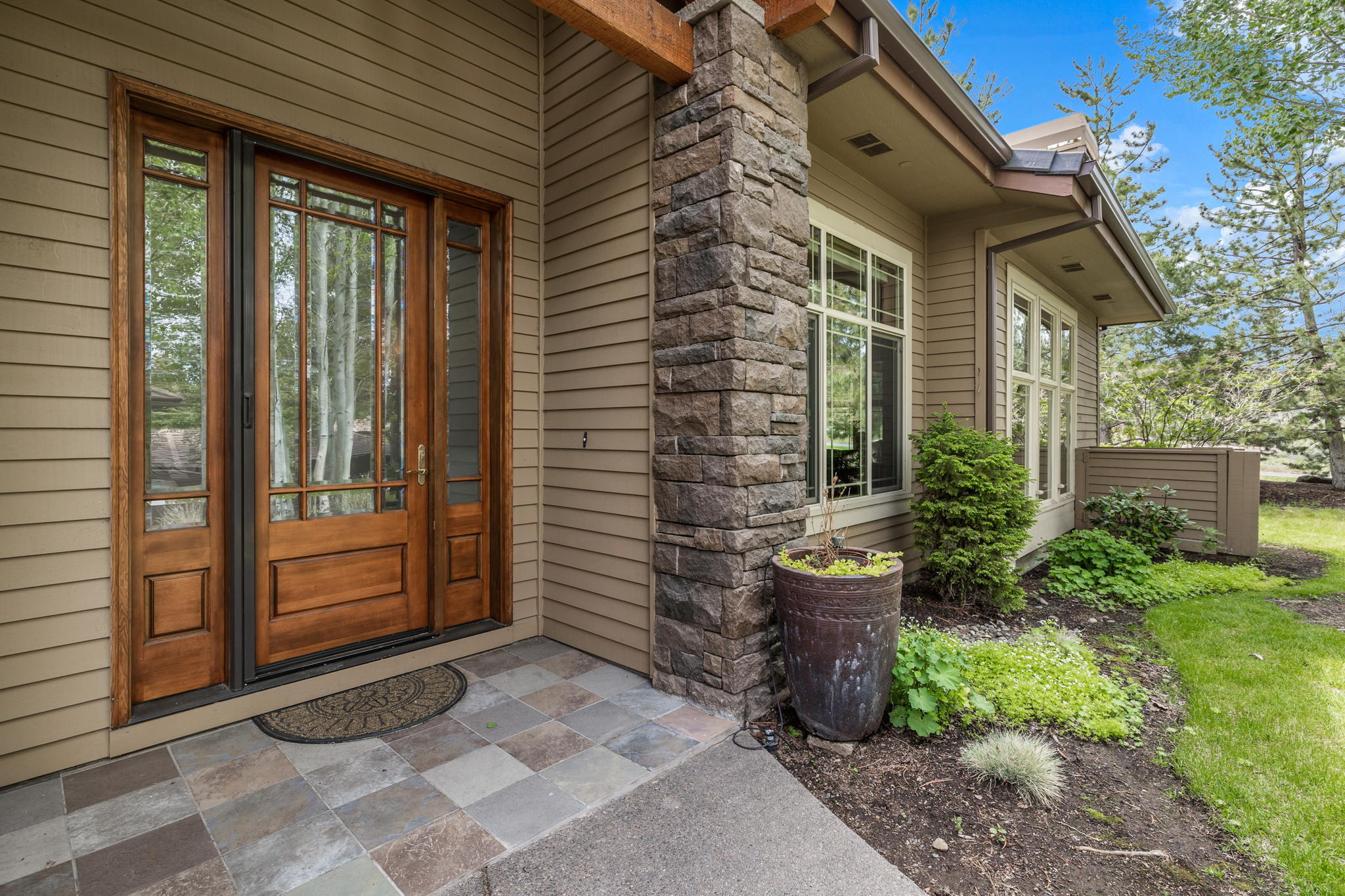 Broken Top - Residential