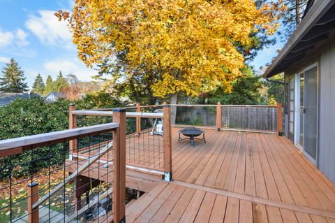 Tiny photo for 2327 Derry Court, Medford, OR 97504 (MLS # 220212141)