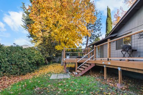 Tiny photo for 2327 Derry Court, Medford, OR 97504 (MLS # 220212141)