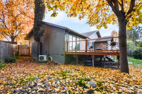 Tiny photo for 2327 Derry Court, Medford, OR 97504 (MLS # 220212141)