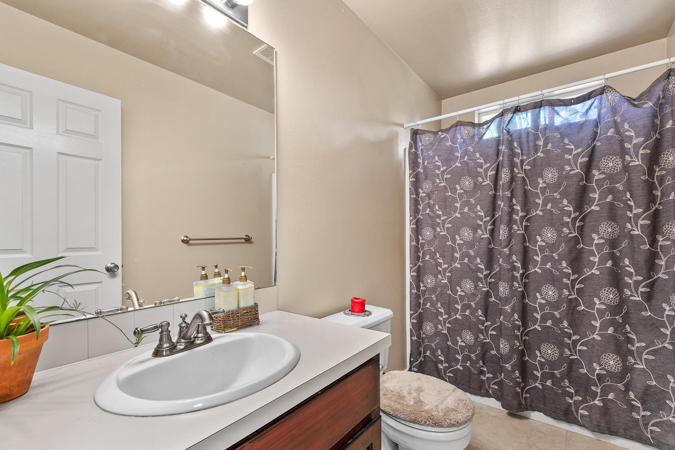 Cascade Peaks - Residential