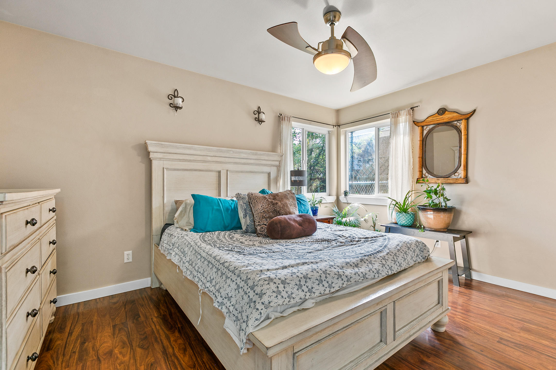 Cascade Peaks - Residential