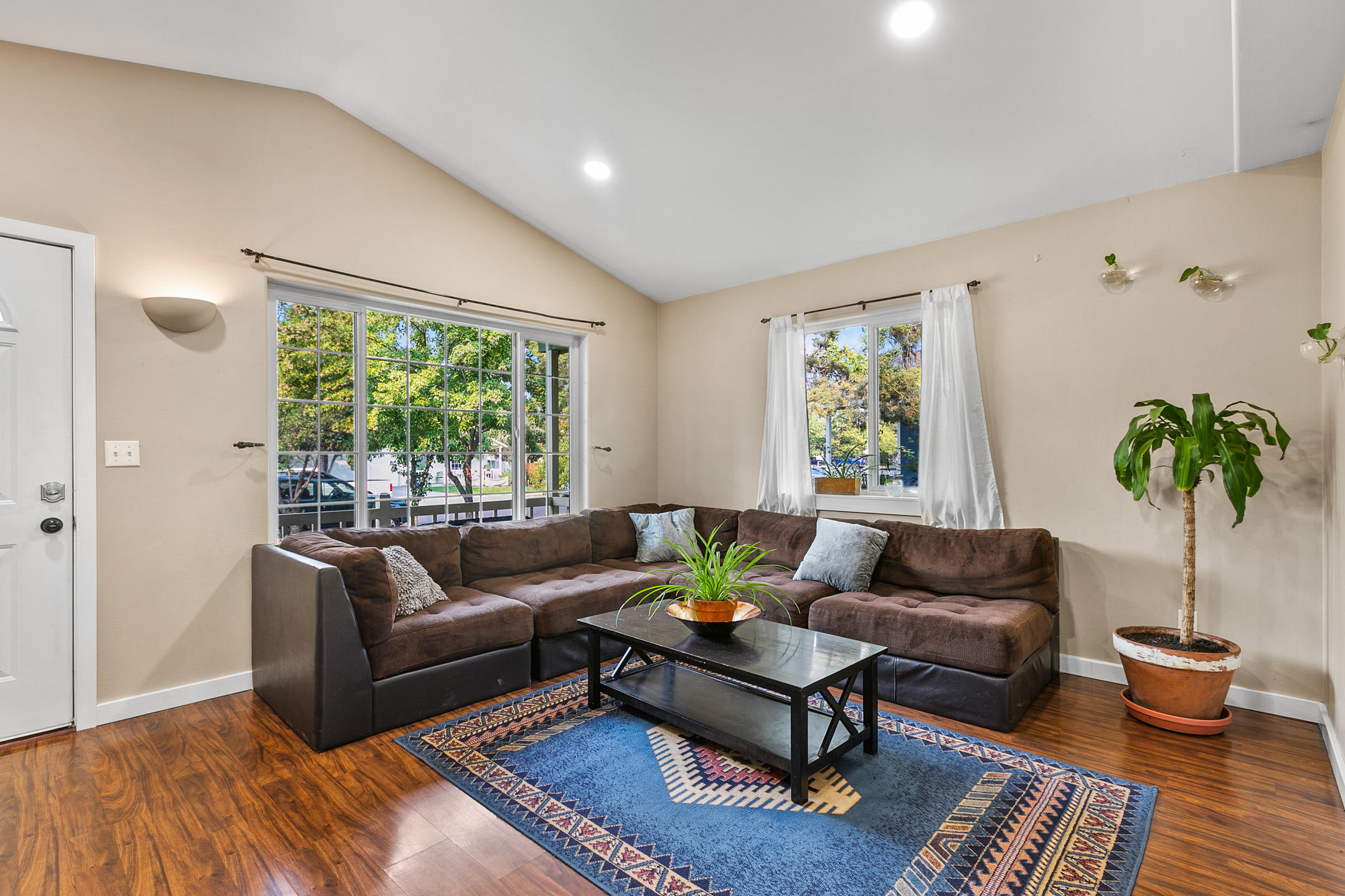 Cascade Peaks - Residential