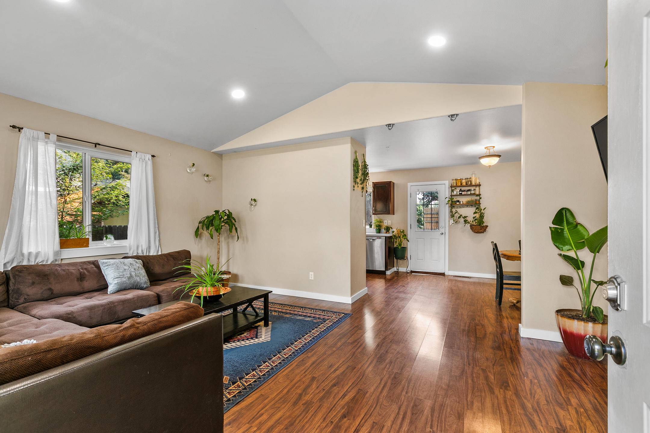 Cascade Peaks - Residential