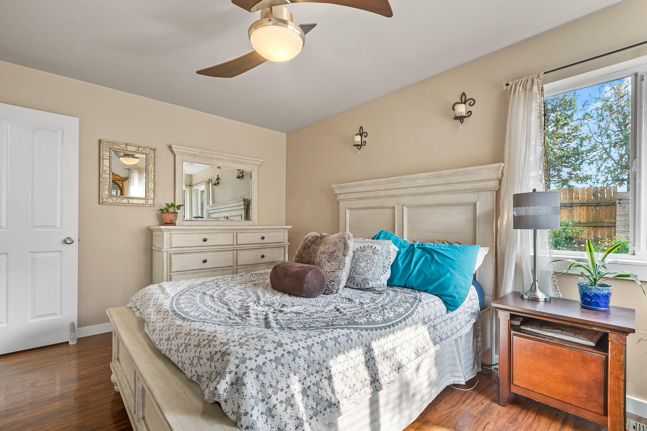 Cascade Peaks - Residential