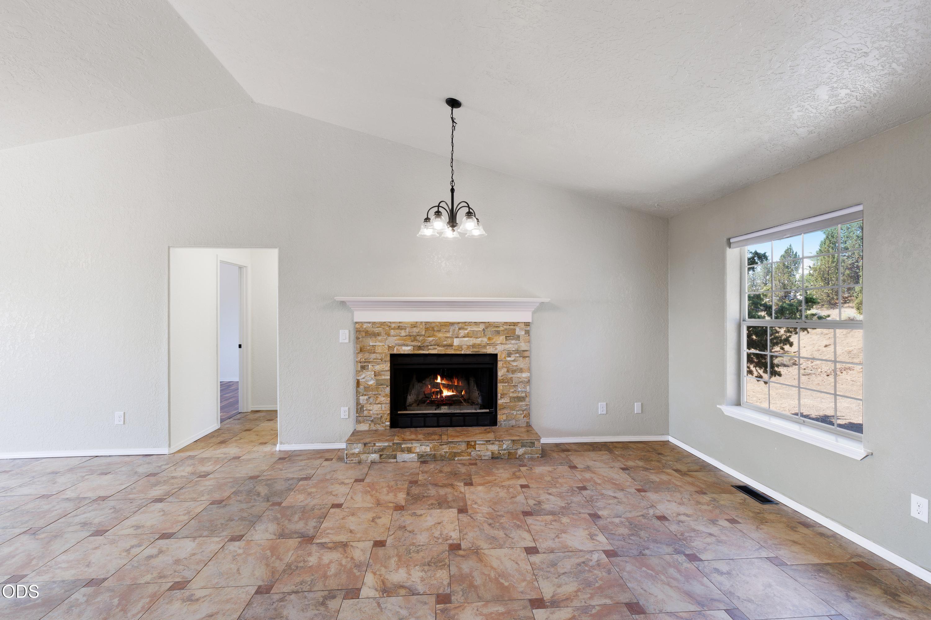 3244 SW 34th Street