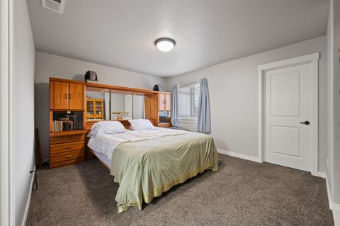 Tiny photo for 3131 SW 28th Street, Redmond, OR 97756 (MLS # 220216987)