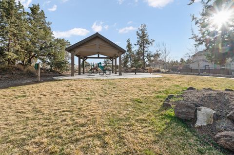 Tiny photo for 3131 SW 28th Street, Redmond, OR 97756 (MLS # 220216987)