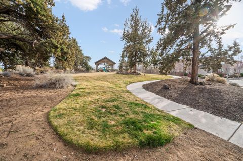 Tiny photo for 3131 SW 28th Street, Redmond, OR 97756 (MLS # 220216987)
