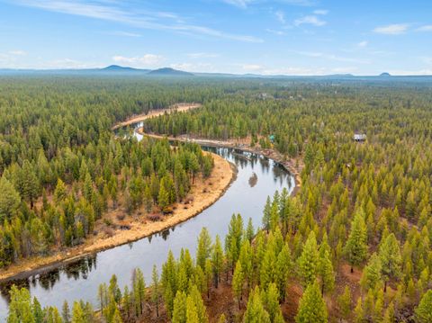 Tiny photo for 55065 Marten Lane, Bend, OR 97707 (MLS # 220213027)