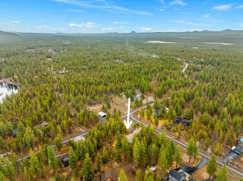 Tiny photo for 55065 Marten Lane, Bend, OR 97707 (MLS # 220213027)