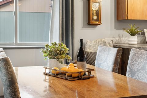 Tiny photo for 55065 Marten Lane, Bend, OR 97707 (MLS # 220213027)