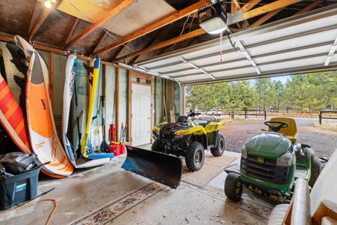 Tiny photo for 55065 Marten Lane, Bend, OR 97707 (MLS # 220213027)