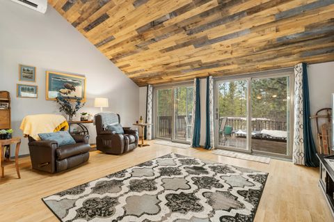 Tiny photo for 55065 Marten Lane, Bend, OR 97707 (MLS # 220213027)