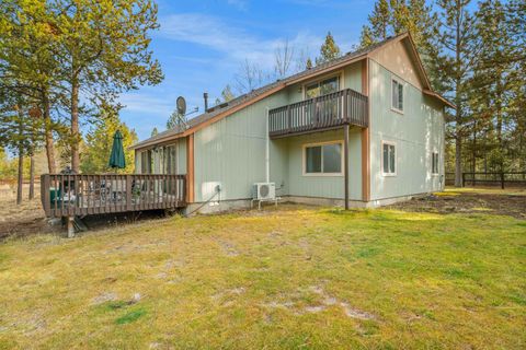 Tiny photo for 55065 Marten Lane, Bend, OR 97707 (MLS # 220213027)