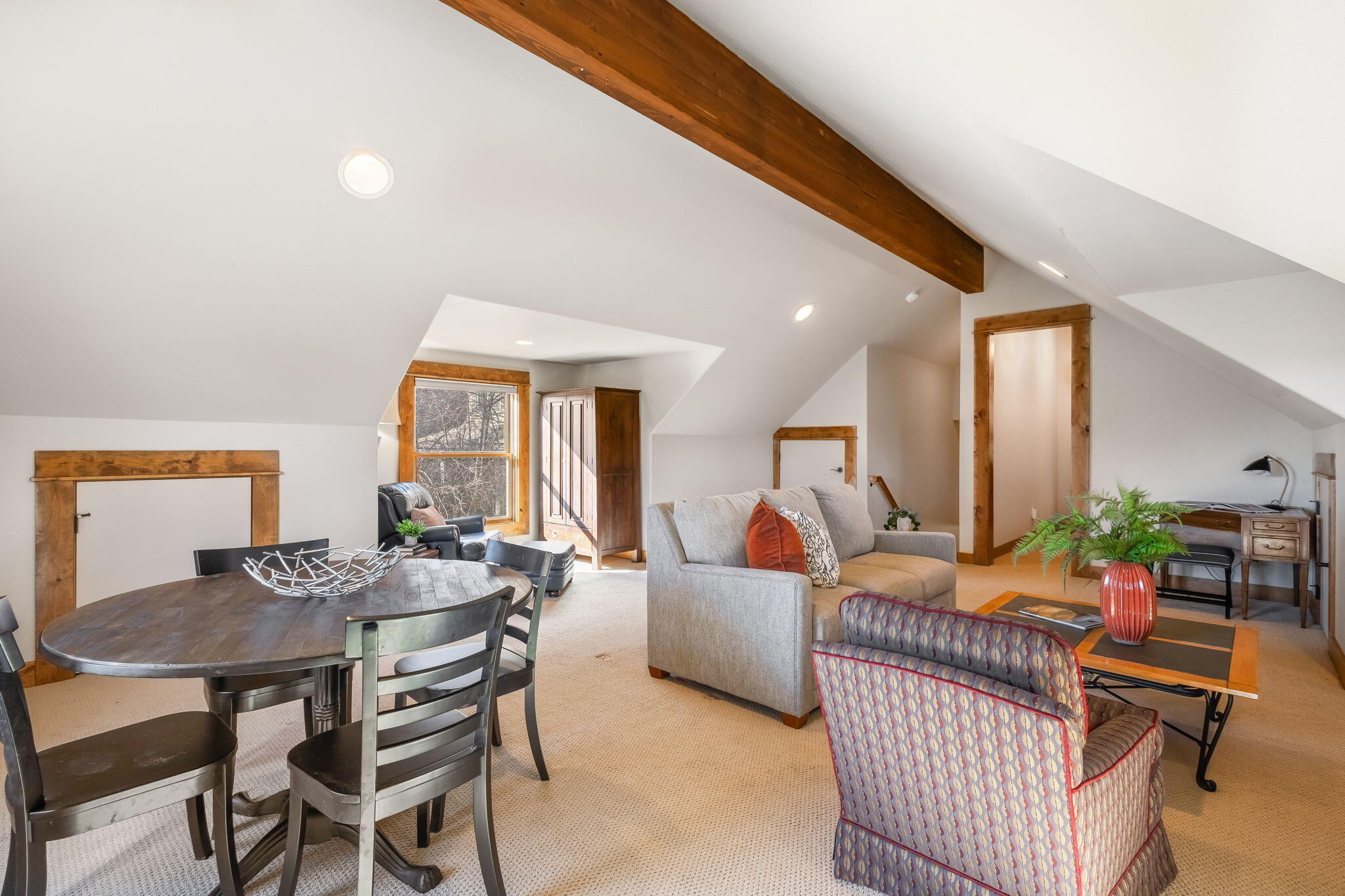 Broken Top - Residential