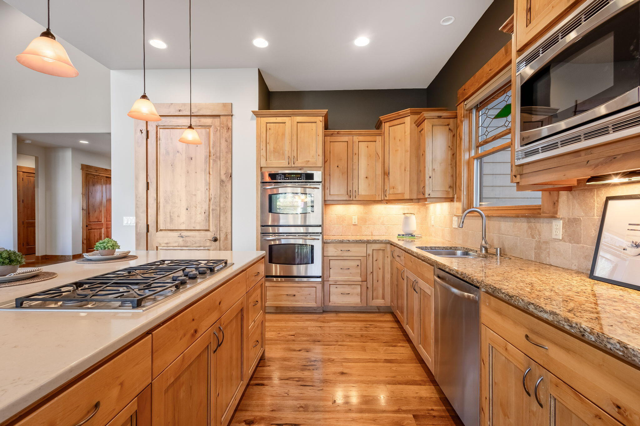 Broken Top - Residential