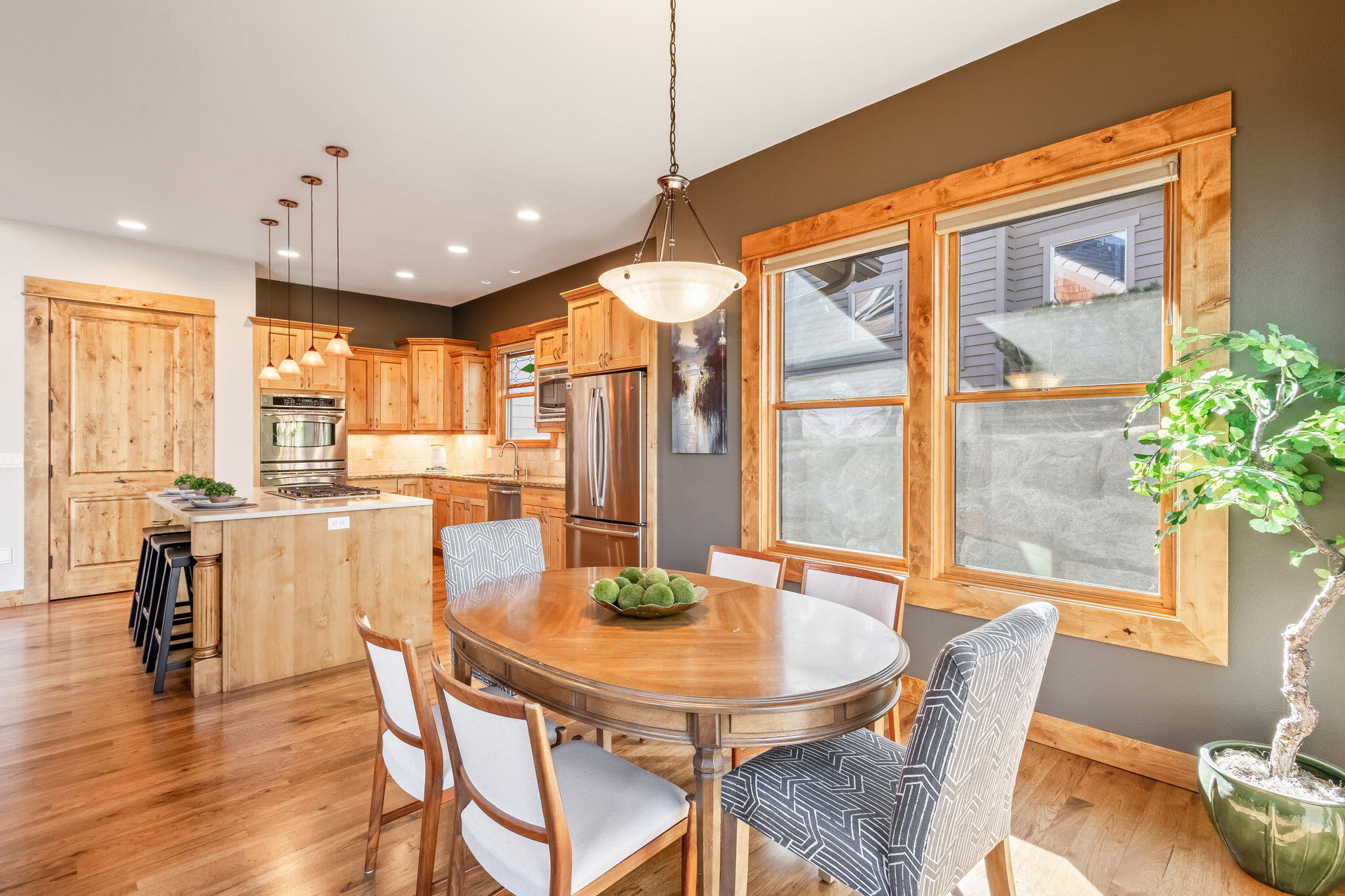 Broken Top - Residential