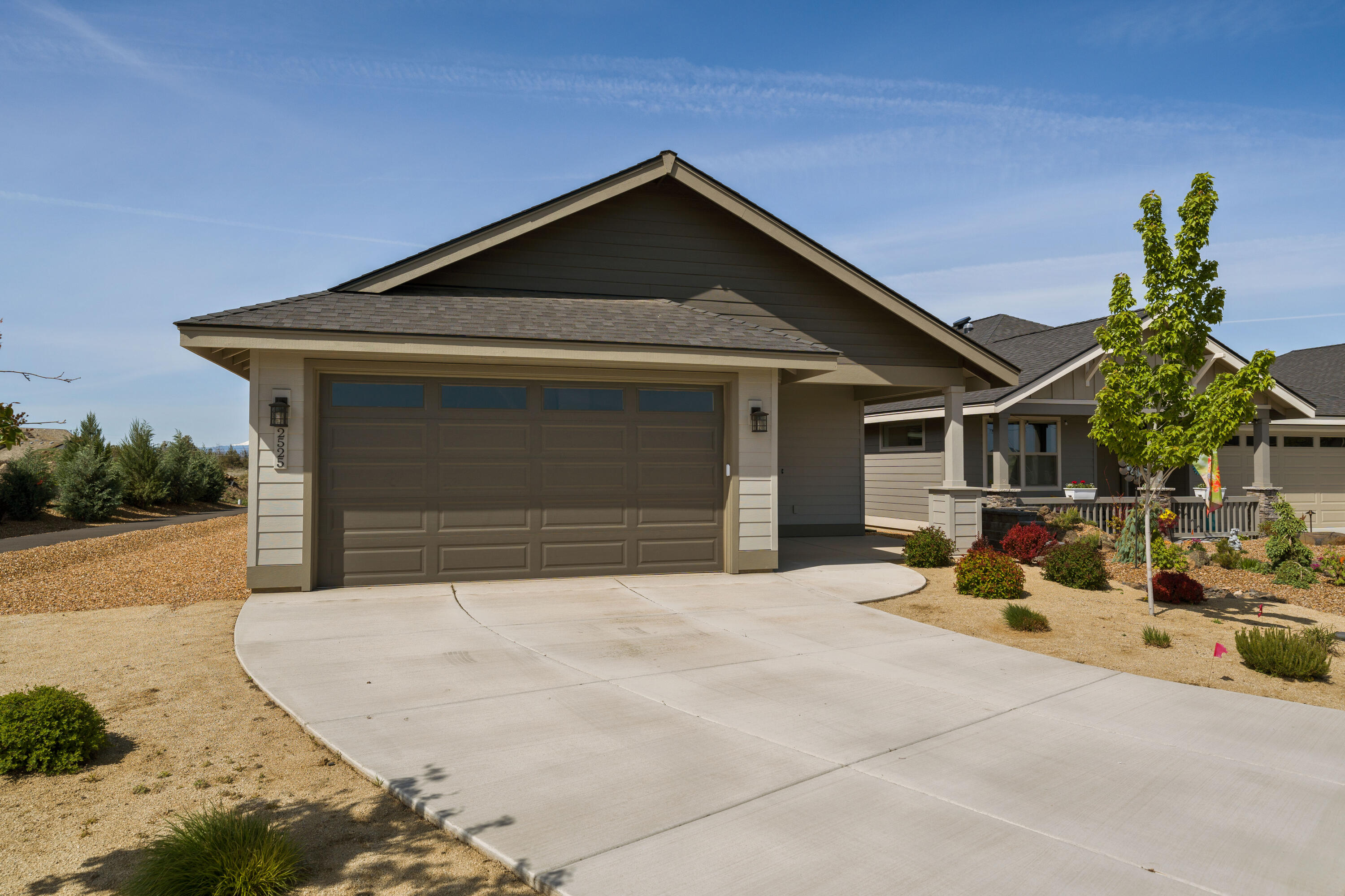 2525 NW Redwood Circle 18