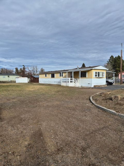 3635 NW Oak Avenue NW Redmond OR 97756