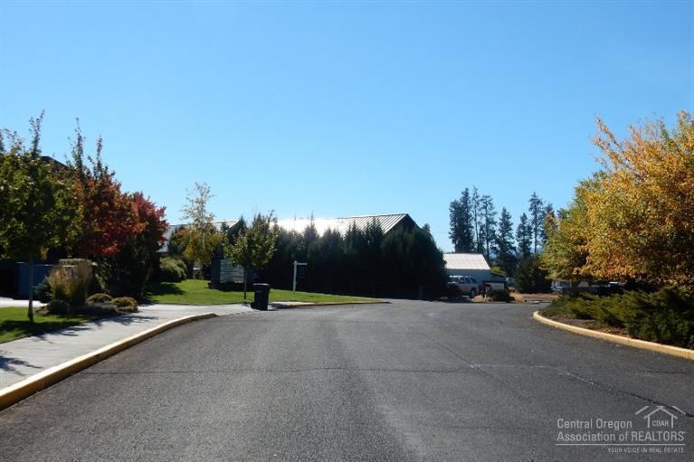 Mtn View Ind Park - Commercial Sale