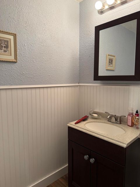 Tiny photo for 32311 Bobwhite Drive, Bonanza, OR 97623 (MLS # 220219863)