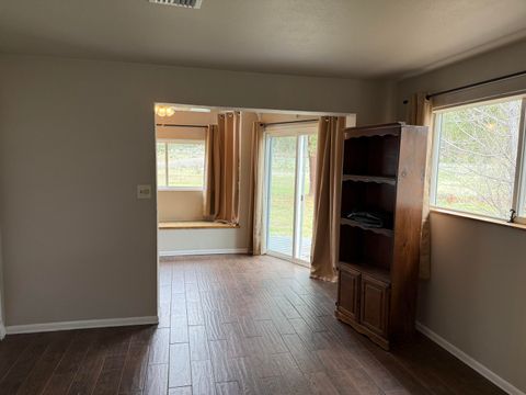 Tiny photo for 32311 Bobwhite Drive, Bonanza, OR 97623 (MLS # 220219863)