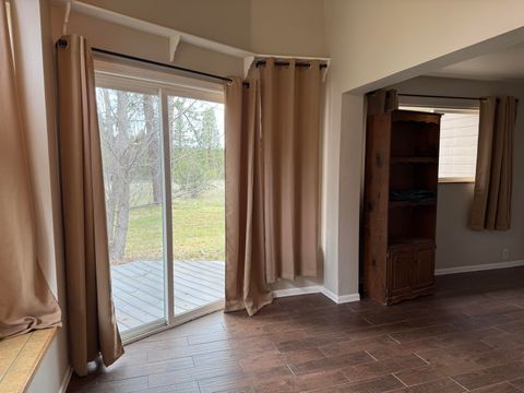 Tiny photo for 32311 Bobwhite Drive, Bonanza, OR 97623 (MLS # 220219863)