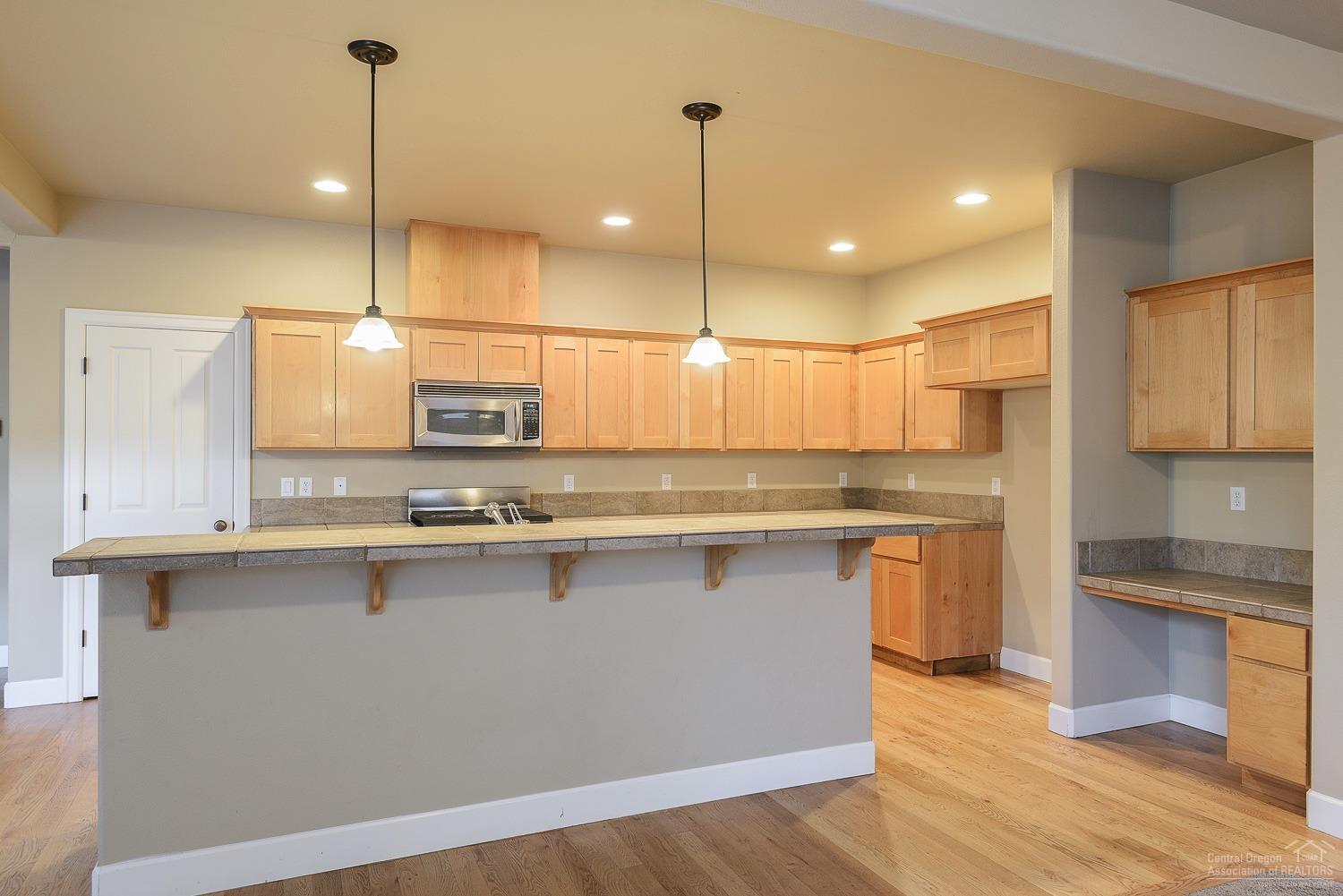 Hollygrape - Residential