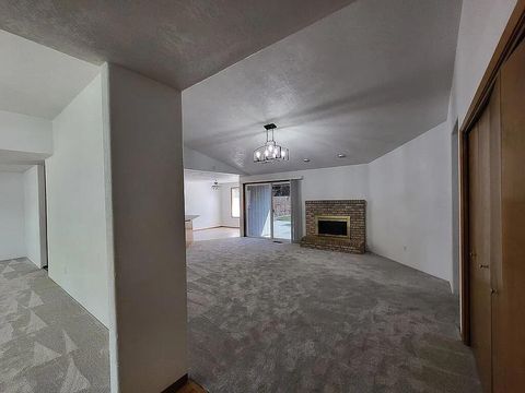 Tiny photo for 2926 Shasta Drive, Medford, OR 97504 (MLS # 220211448)