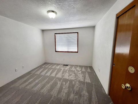 Tiny photo for 2926 Shasta Drive, Medford, OR 97504 (MLS # 220211448)