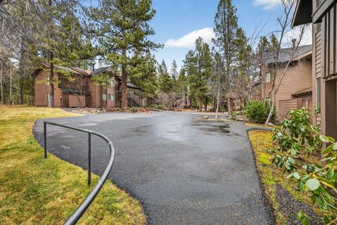 Tiny photo for 57319 Beaver Ridge Loop #2, Sunriver, OR 97707 (MLS # 220217488)