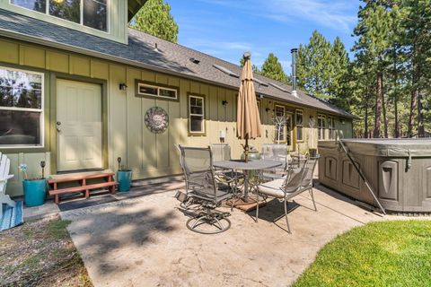 Tiny photo for 14597 Bluegrass Loop, Sisters, OR 97759 (MLS # 220219400)