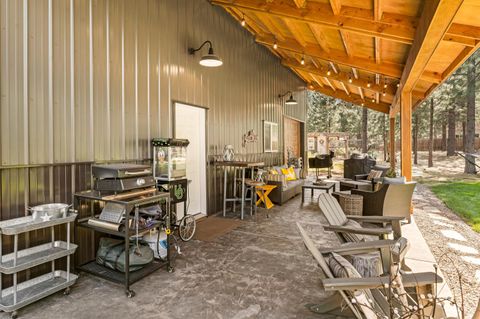 Tiny photo for 14597 Bluegrass Loop, Sisters, OR 97759 (MLS # 220219400)