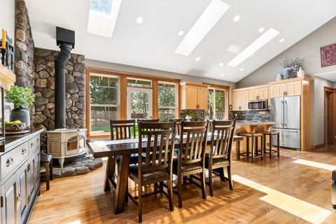 Tiny photo for 14597 Bluegrass Loop, Sisters, OR 97759 (MLS # 220219400)
