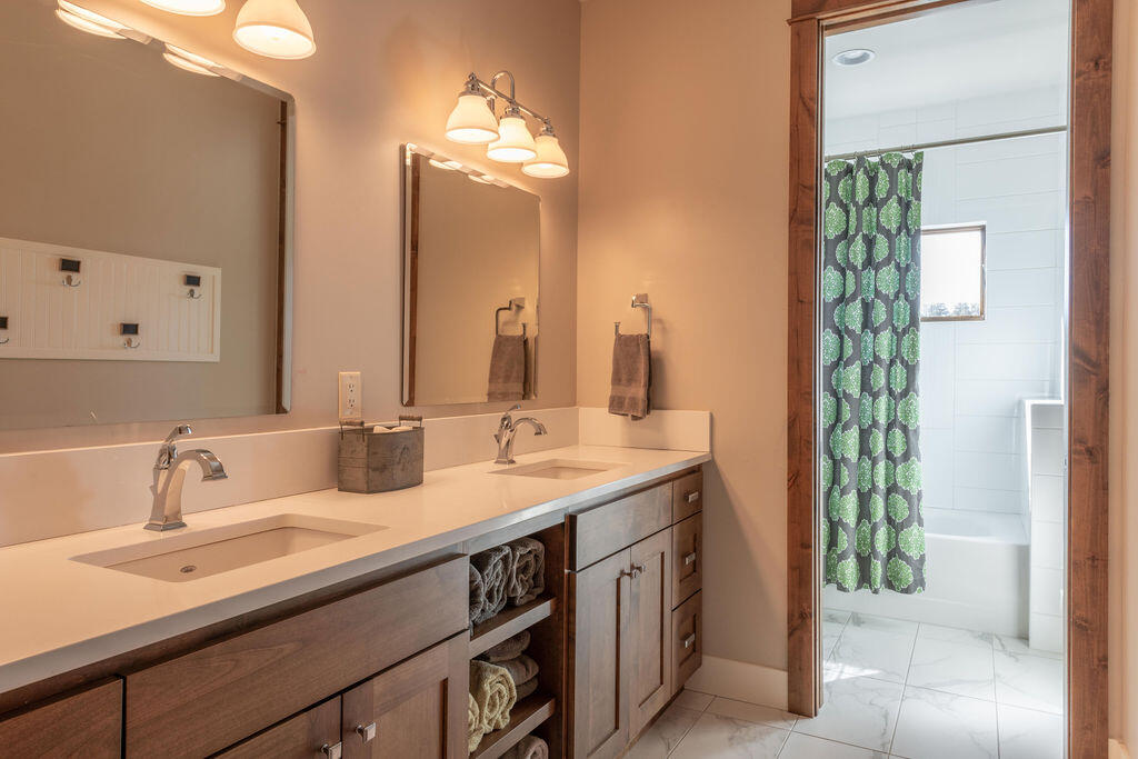 North River - Residential