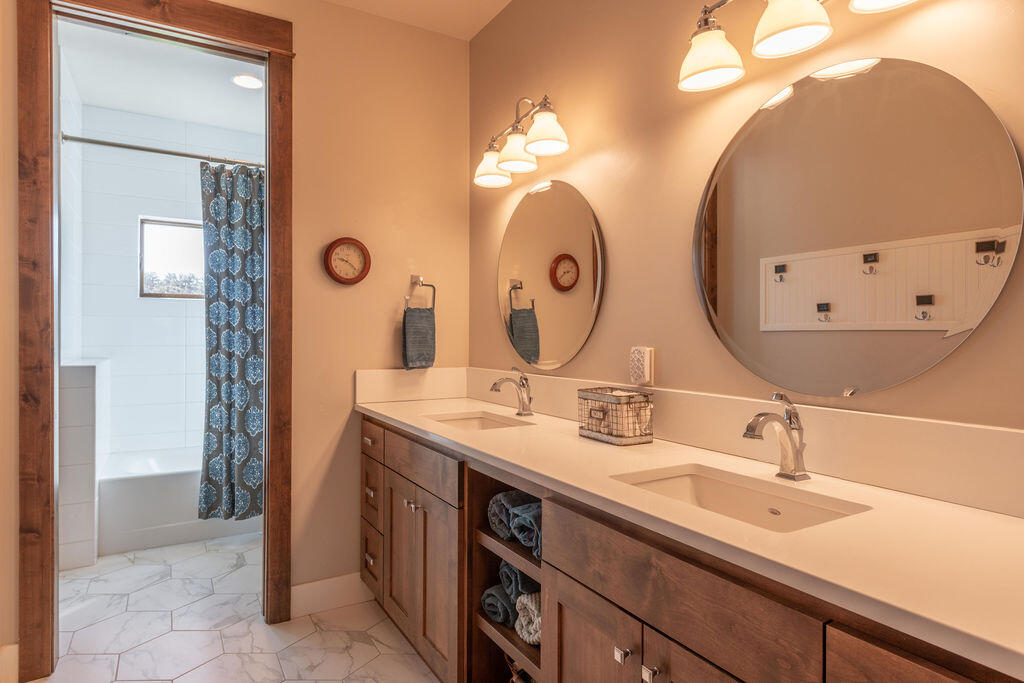 North River - Residential