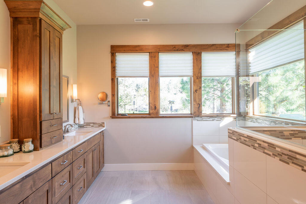 North River - Residential