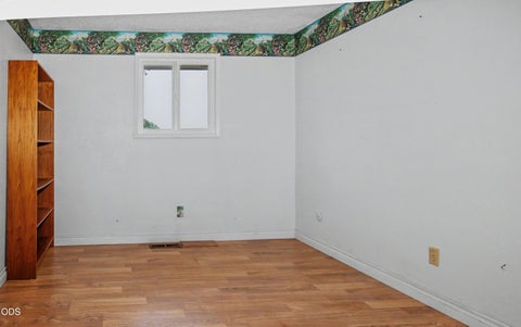 Tiny photo for 135 Leach Drive, Midland, OR 97634 (MLS # 220226852)